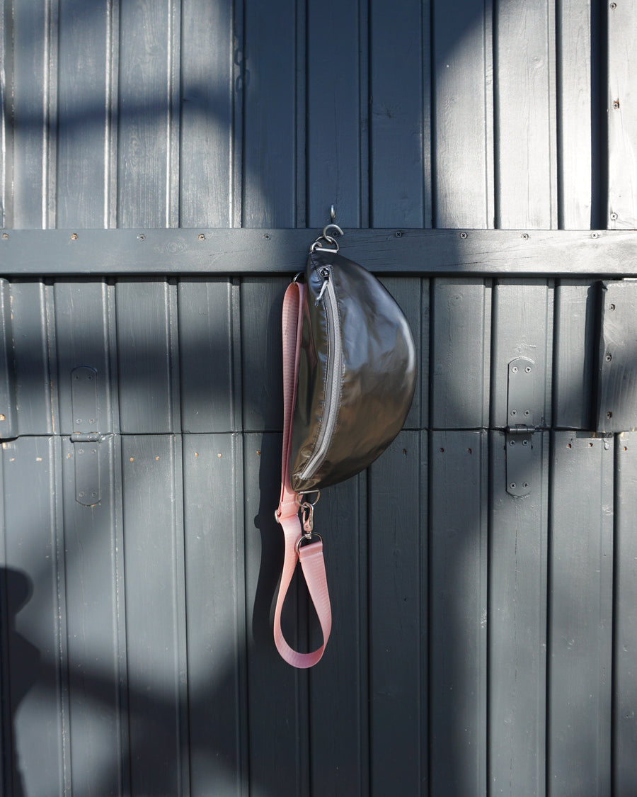 ELFI Bauchtasche Silber wetterfest mit Gurt Rosa, handmade limitiert