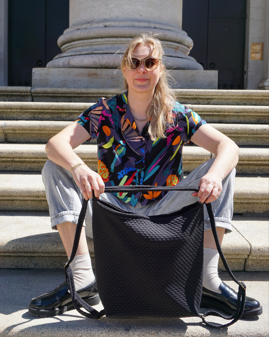 SYLVIE 3-in-1 Rucksacktasche schwarz mit 3D-Rautenmuster Quilted-Optik