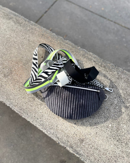 VIKTORIA Bauchtasche – Breitcord Anthrazit