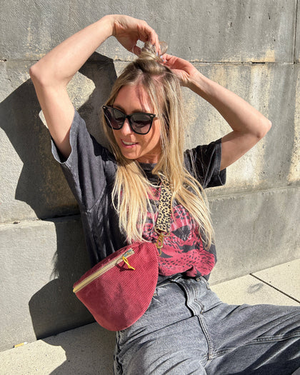 *NEU* Cathrin Bauchtasche – Feincord Kupfer