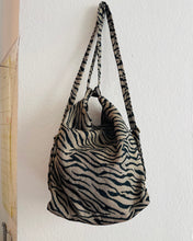 Lade das Bild in den Galerie-Viewer, JULE 3-in-1 Rucksacktasche Jacquard
