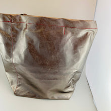 Lade das Bild in den Galerie-Viewer, Sara Tasche
