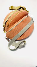 Laden und Abspielen von Videos im Galerie-Viewer, FRANZI BUMBAG - Cord
