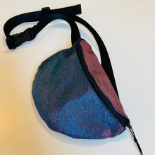 Lade das Bild in den Galerie-Viewer, Stephi Bauchtasche, Klein
